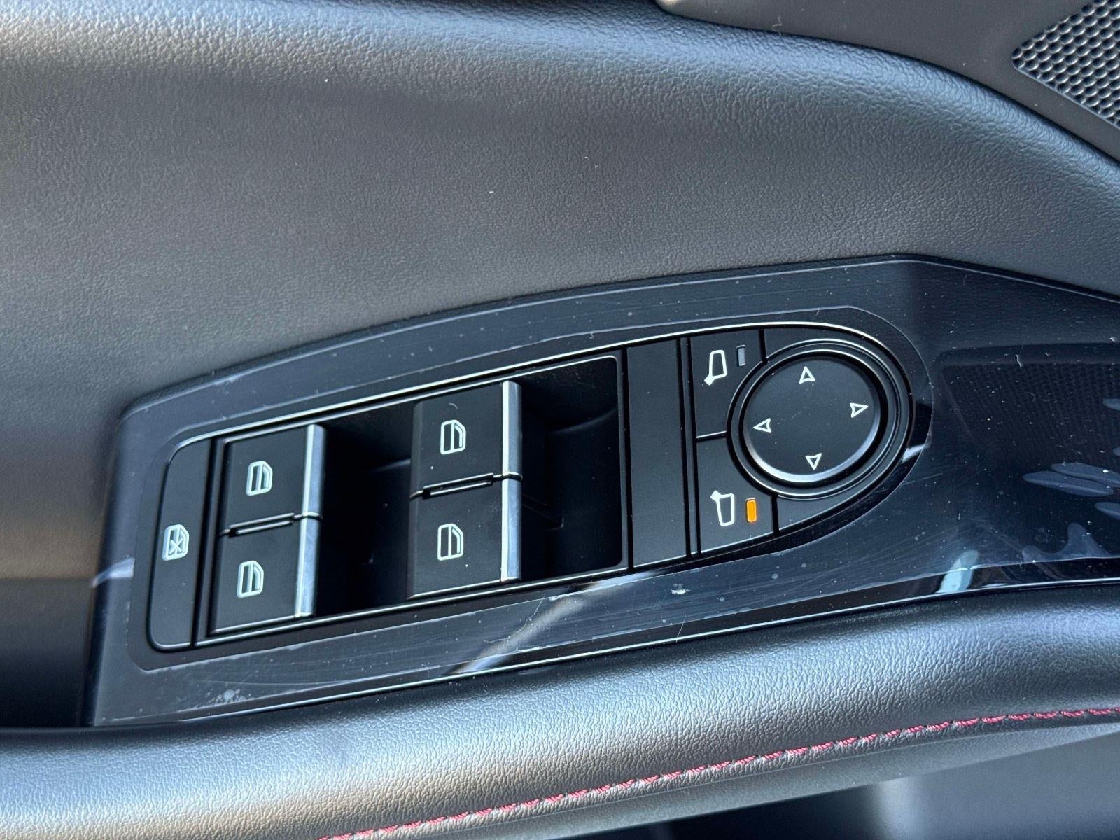 2026 Mazda Mazda3 Hatchback 2.5 S Carbon Edition AWD