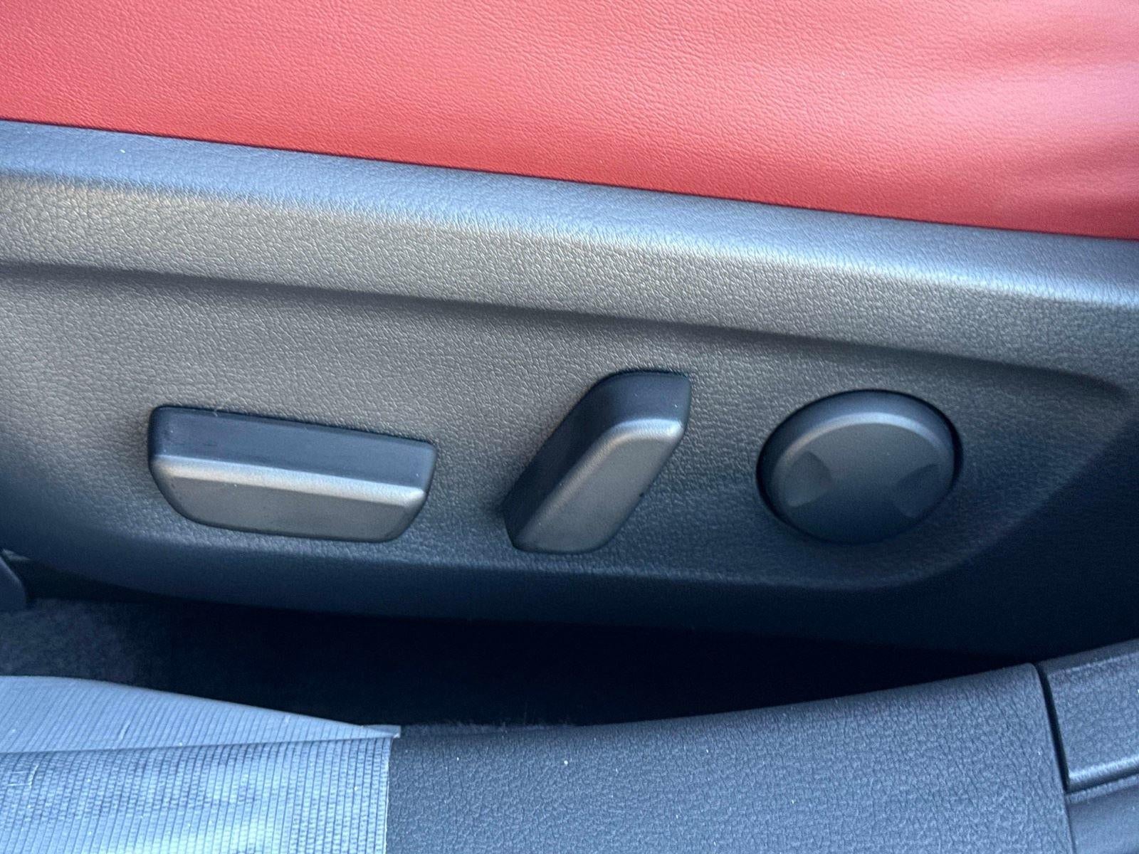 2026 Mazda Mazda3 Hatchback 2.5 S Carbon Edition AWD