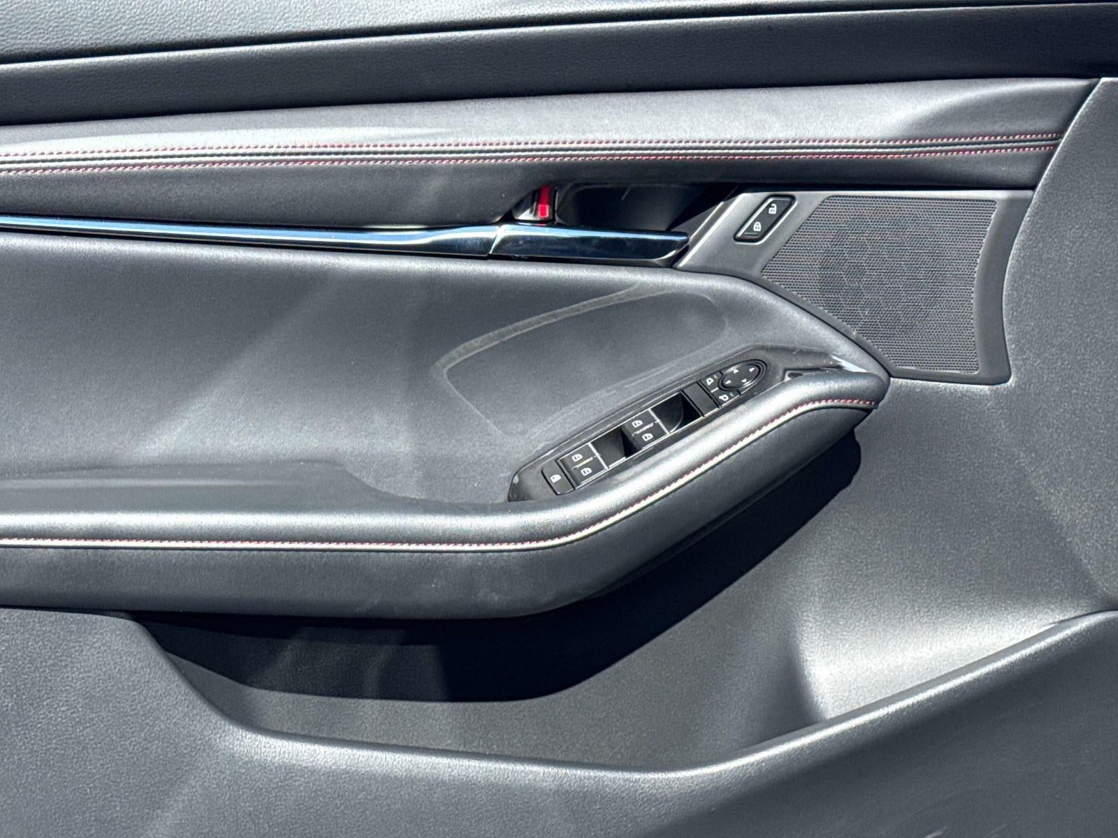 2026 Mazda Mazda3 Hatchback 2.5 S Carbon Edition AWD