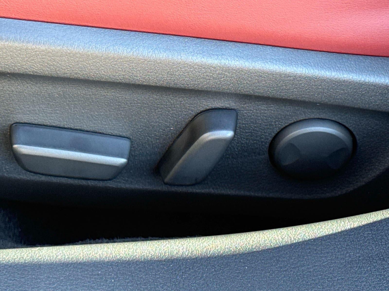 2026 Mazda Mazda3 Hatchback 2.5 S Carbon Edition AWD