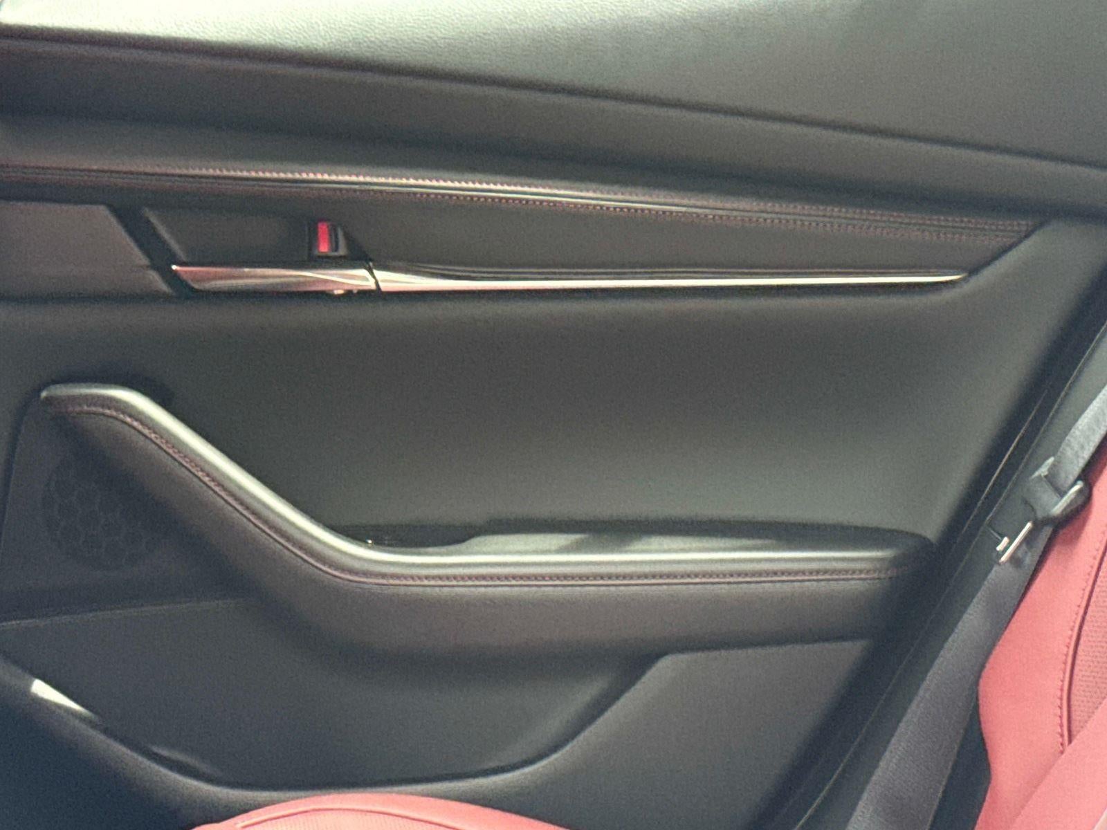 2026 Mazda Mazda3 Hatchback 2.5 S Carbon Edition AWD