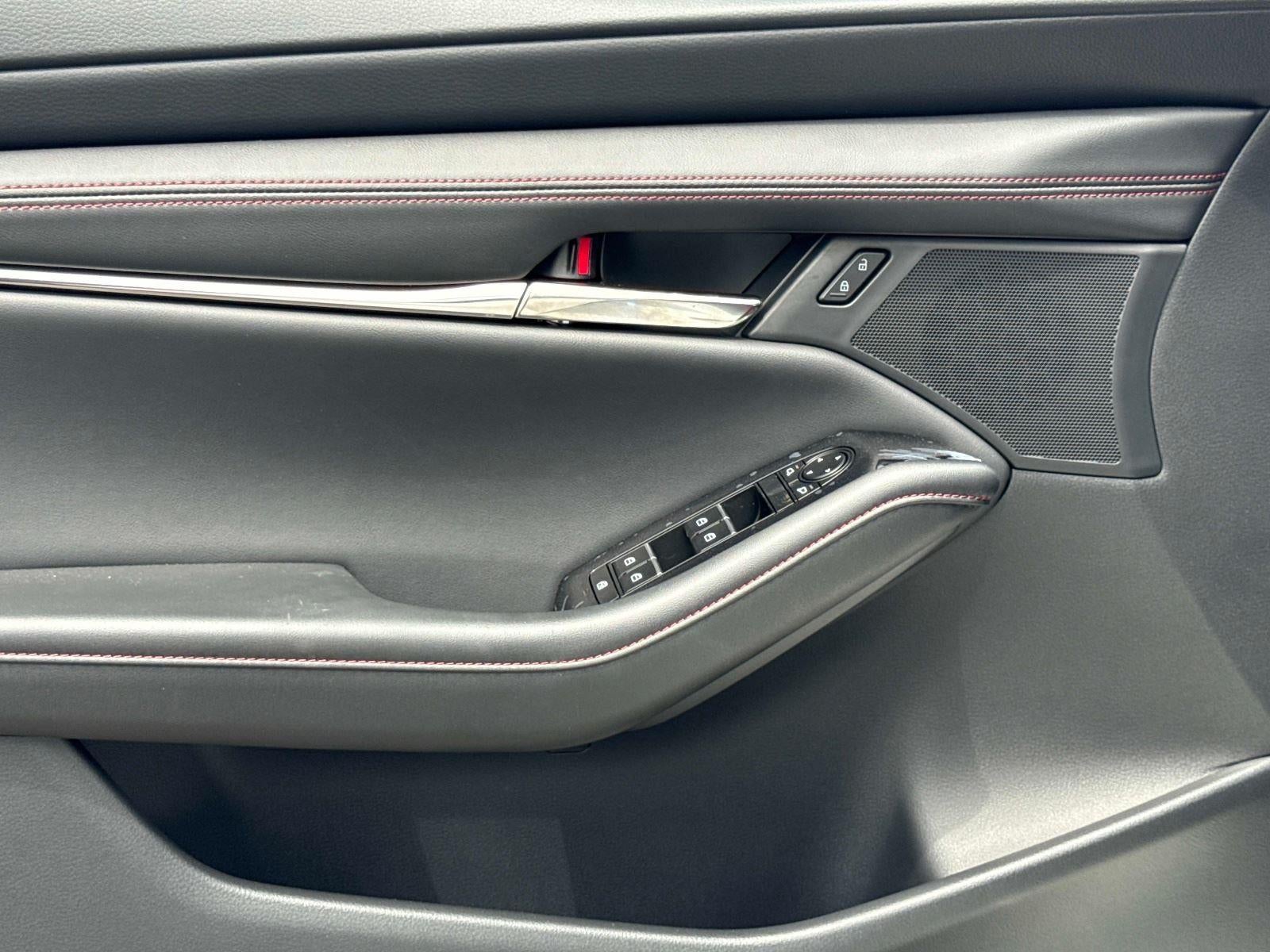 2026 Mazda Mazda3 Hatchback 2.5 S Carbon Edition AWD