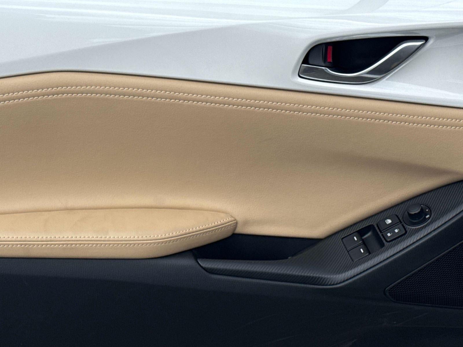 2025 Mazda Mazda MX-5 Miata RF Base