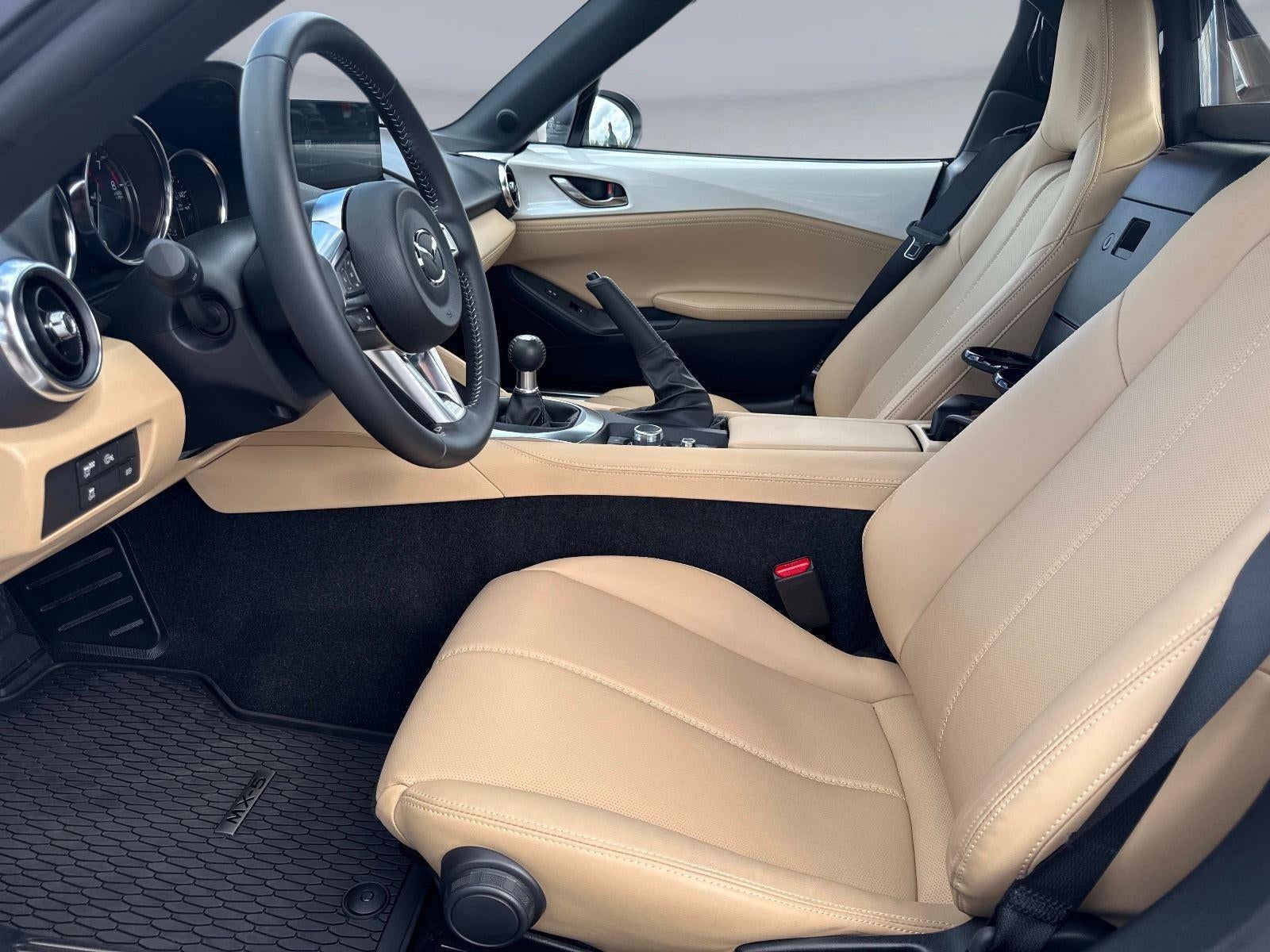 2025 Mazda Mazda MX-5 Miata RF Base