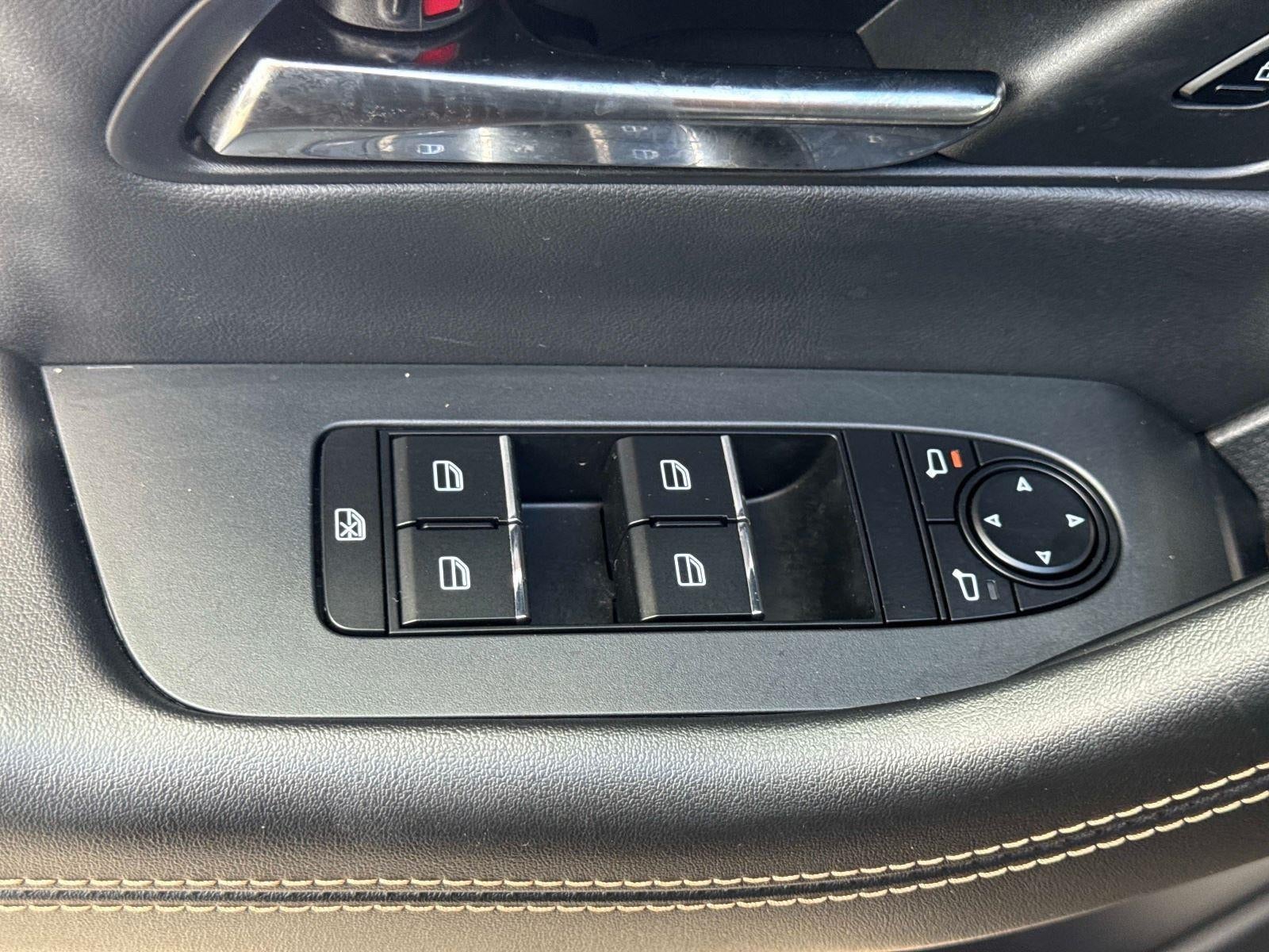 2025 Mazda Mazda CX-90 Preferred Package