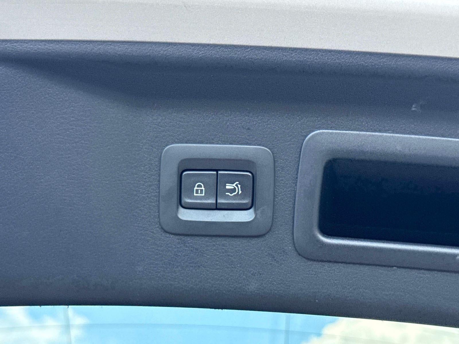 2025 Mazda Mazda CX-90 Preferred Package