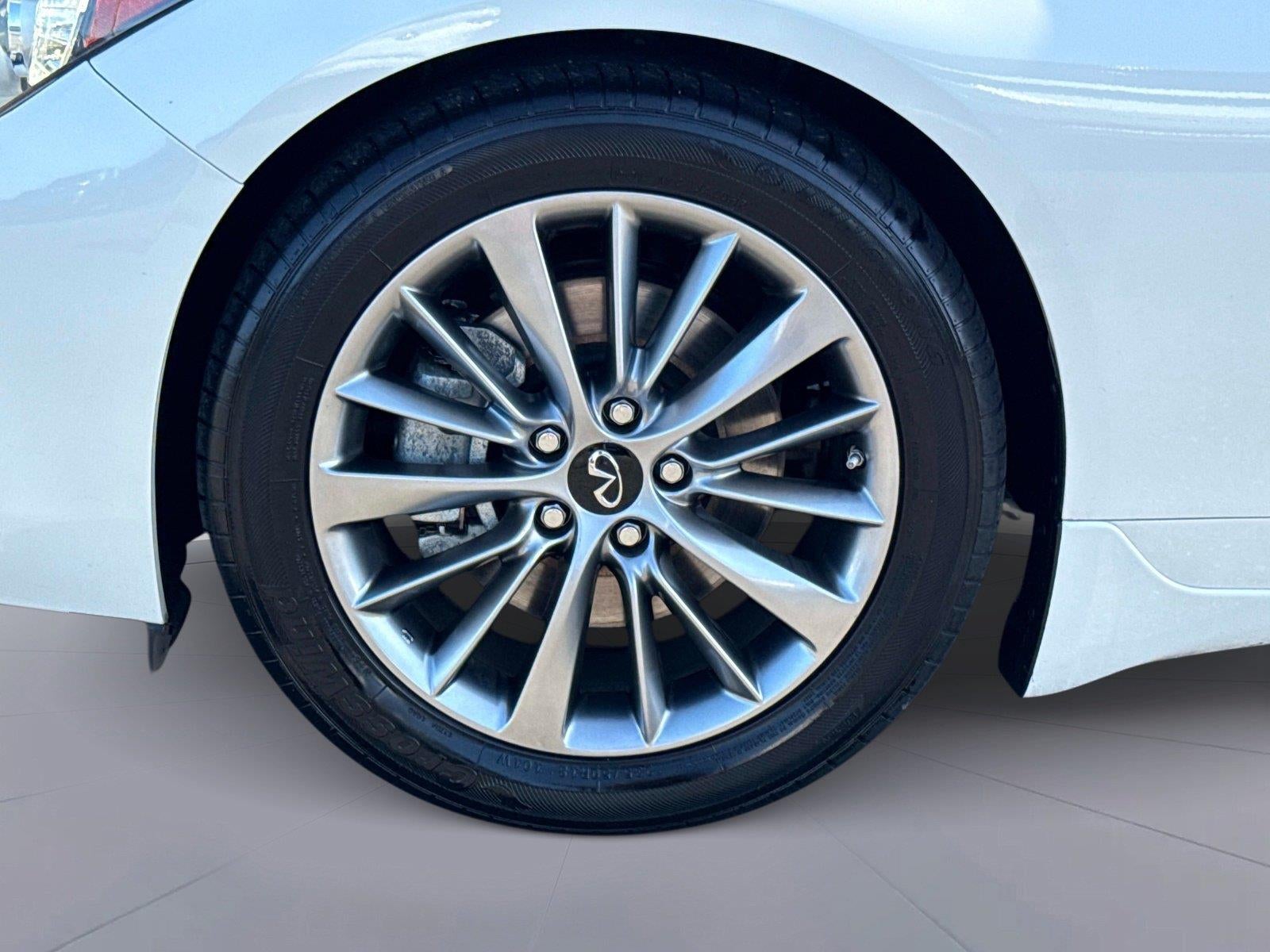 2023 INFINITI Q50 LUXE