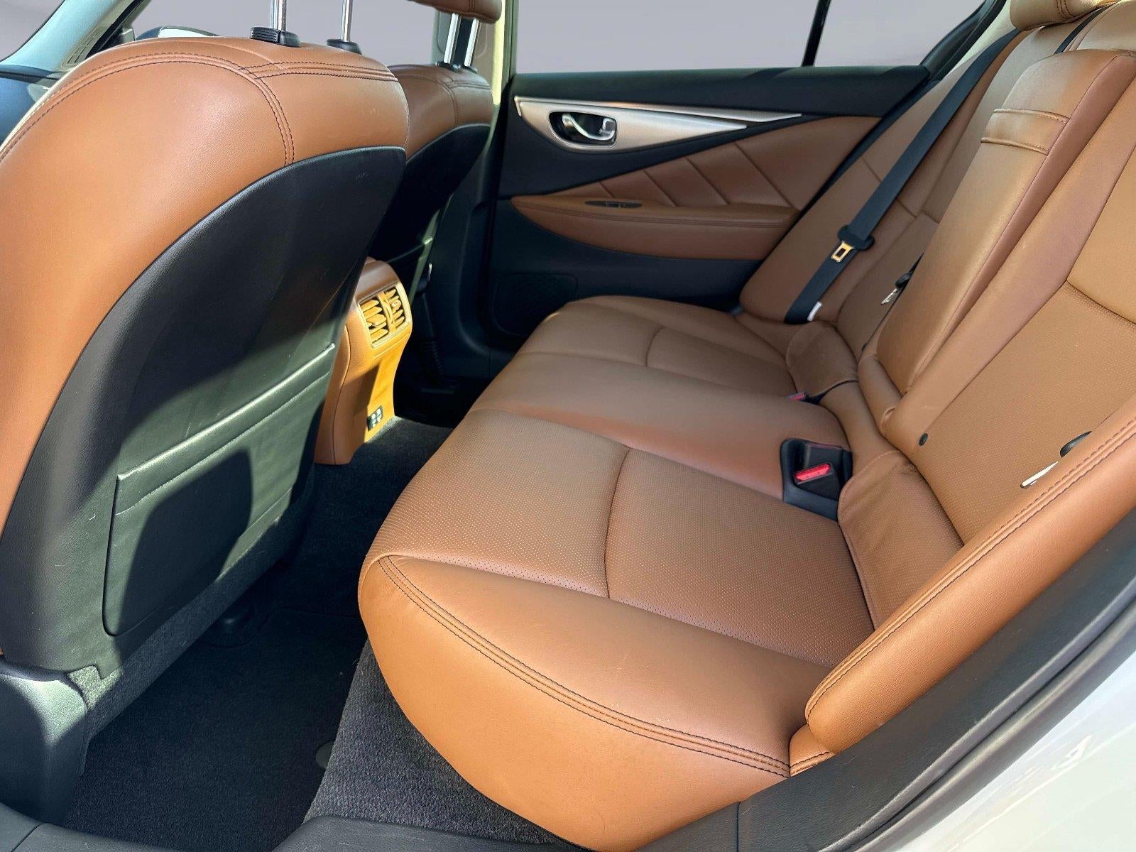 2023 INFINITI Q50 LUXE