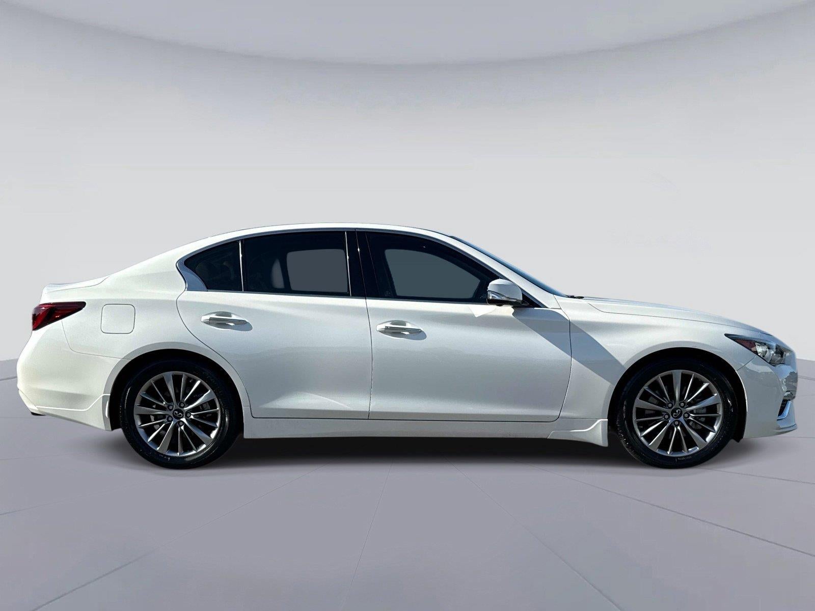 2023 INFINITI Q50 LUXE
