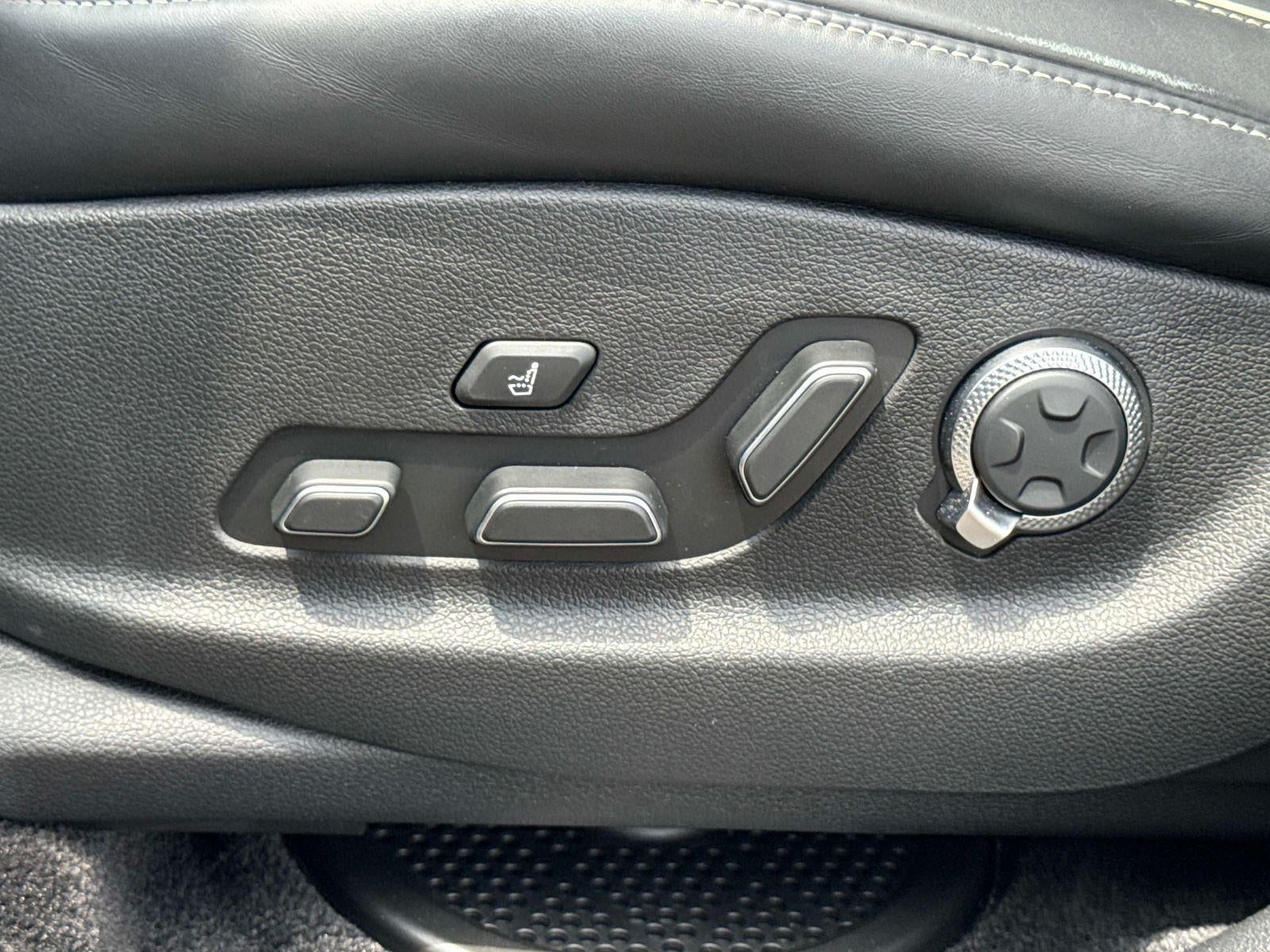 2024 Genesis GV80 Base