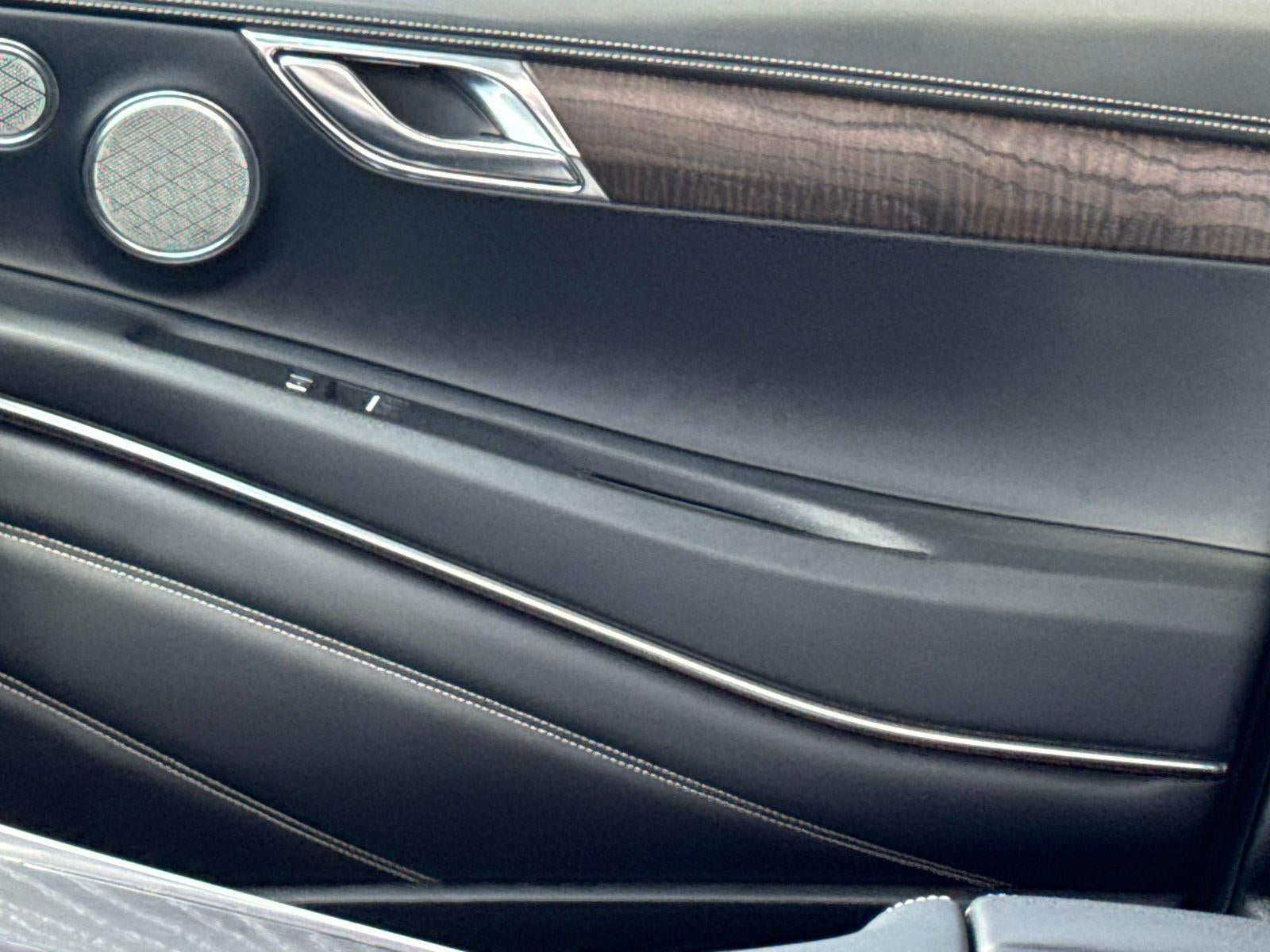 2024 Genesis GV80 Base