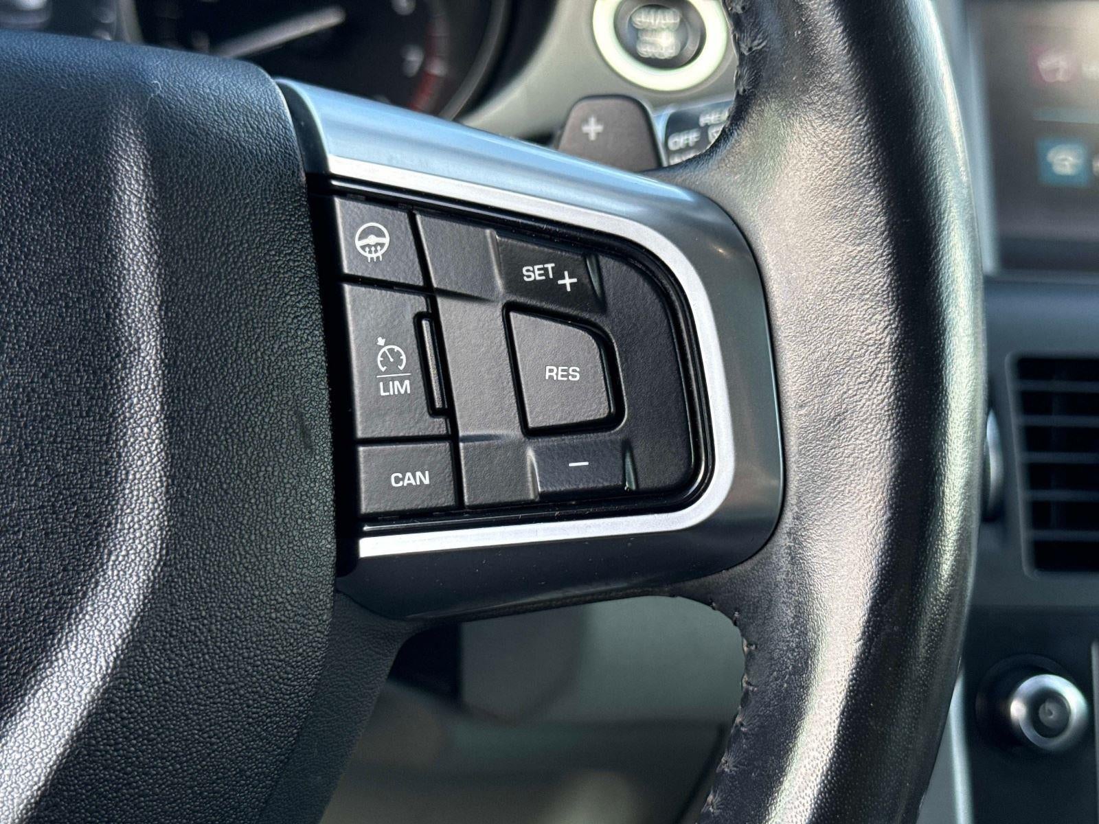 2018 Land Rover Discovery Sport SE