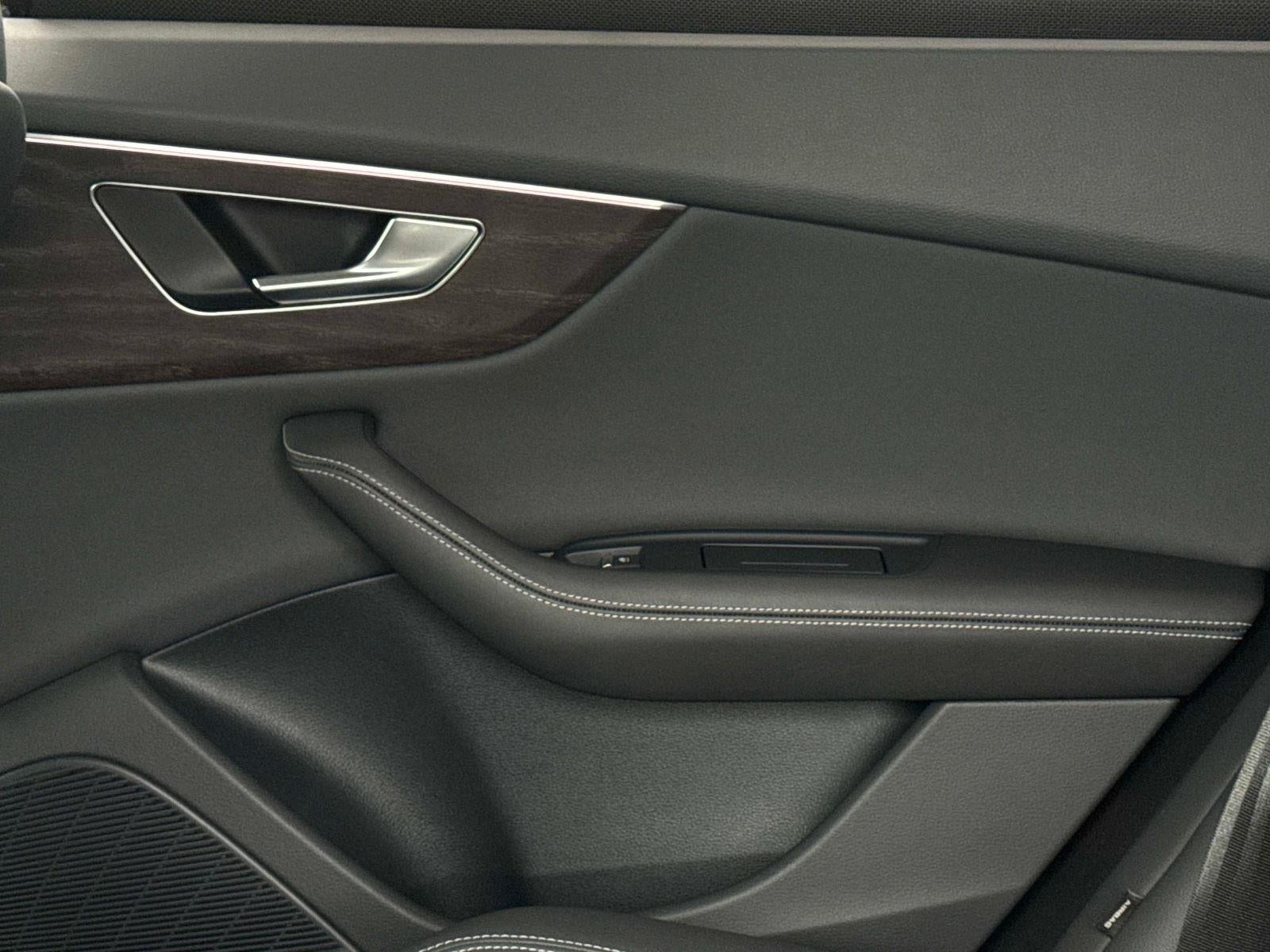 2023 Audi Q8 Prestige