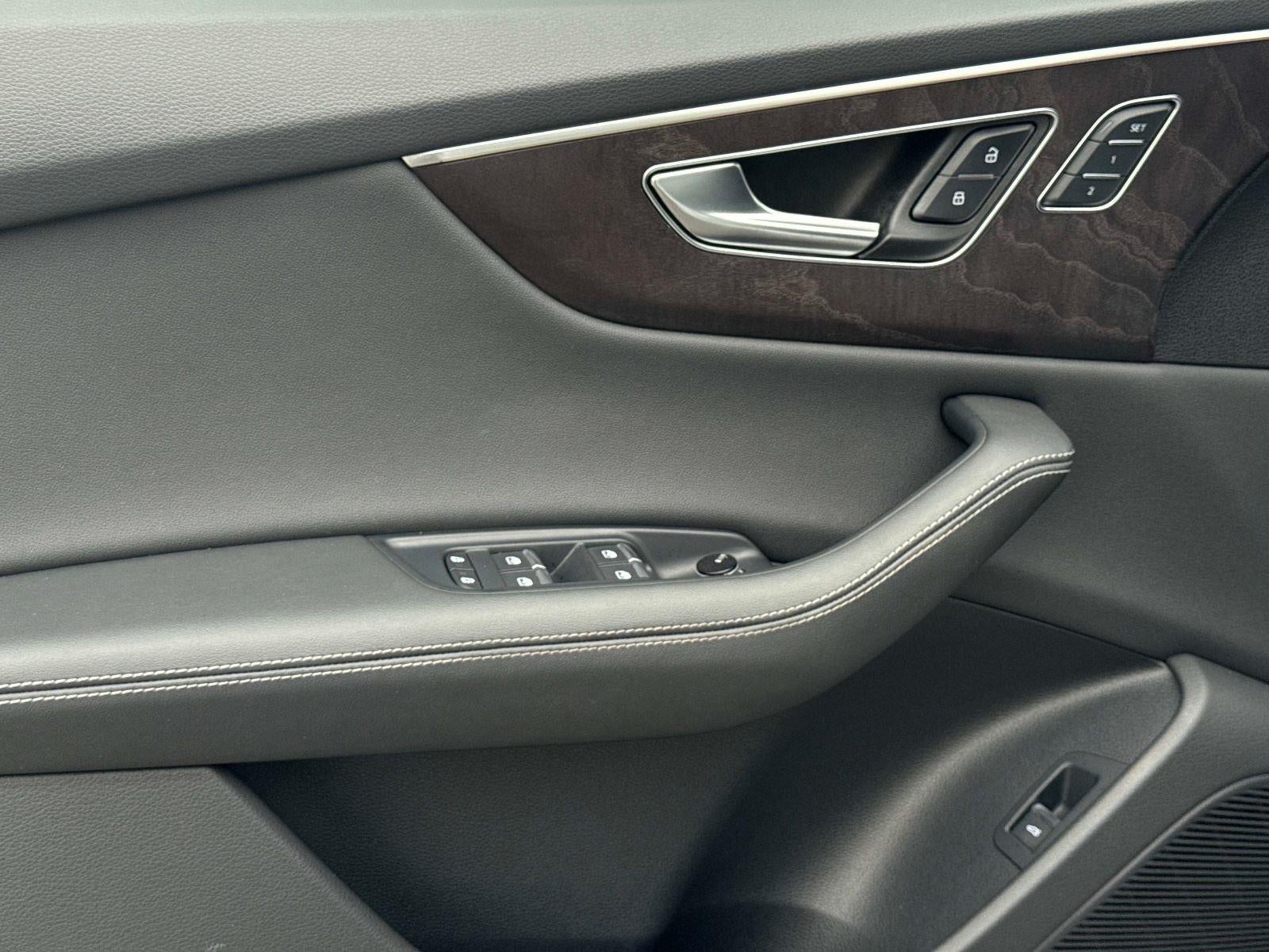 2023 Audi Q8 Prestige