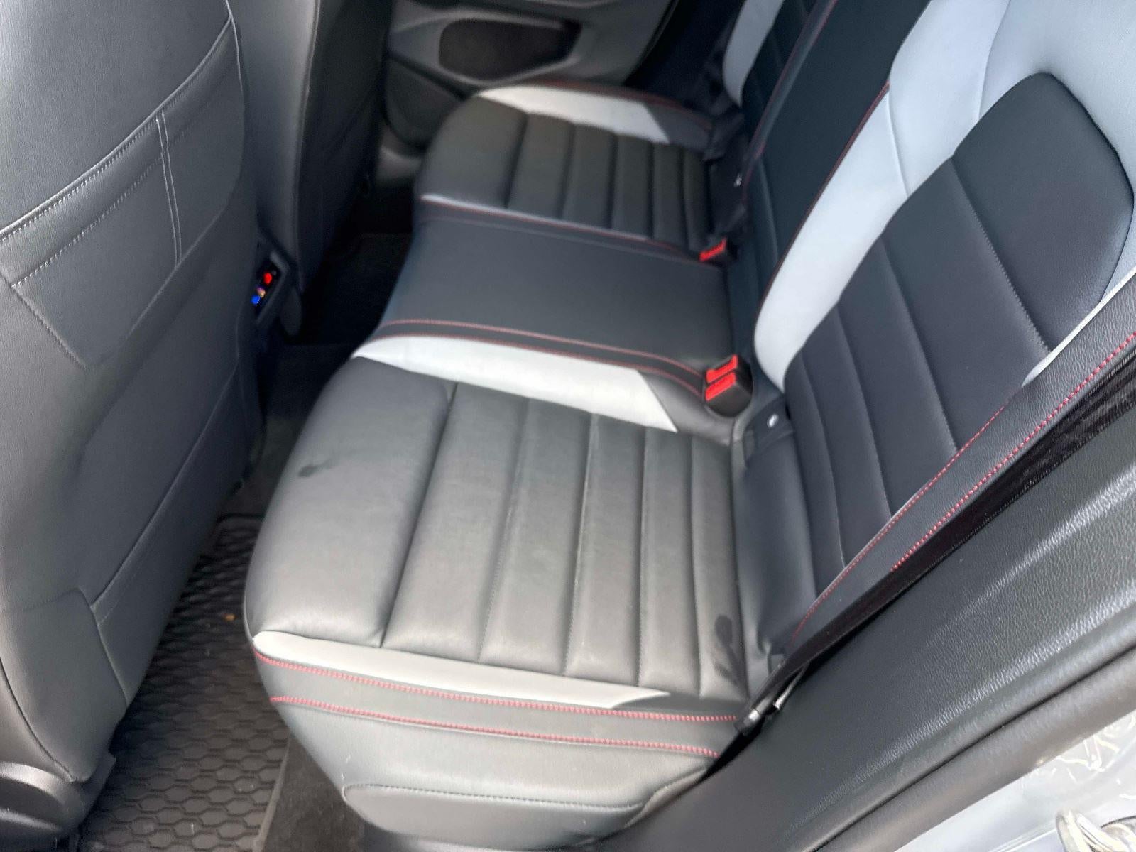 2024 Volkswagen Golf GTI Autobahn