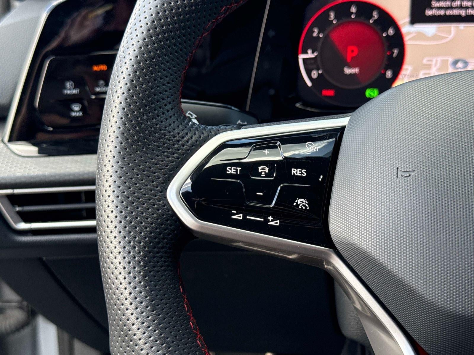 2024 Volkswagen Golf GTI Autobahn