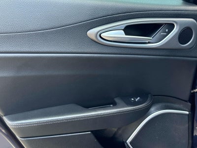 2017 Alfa Romeo Giulia Base