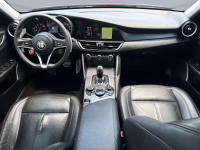2017 Alfa Romeo Giulia Base