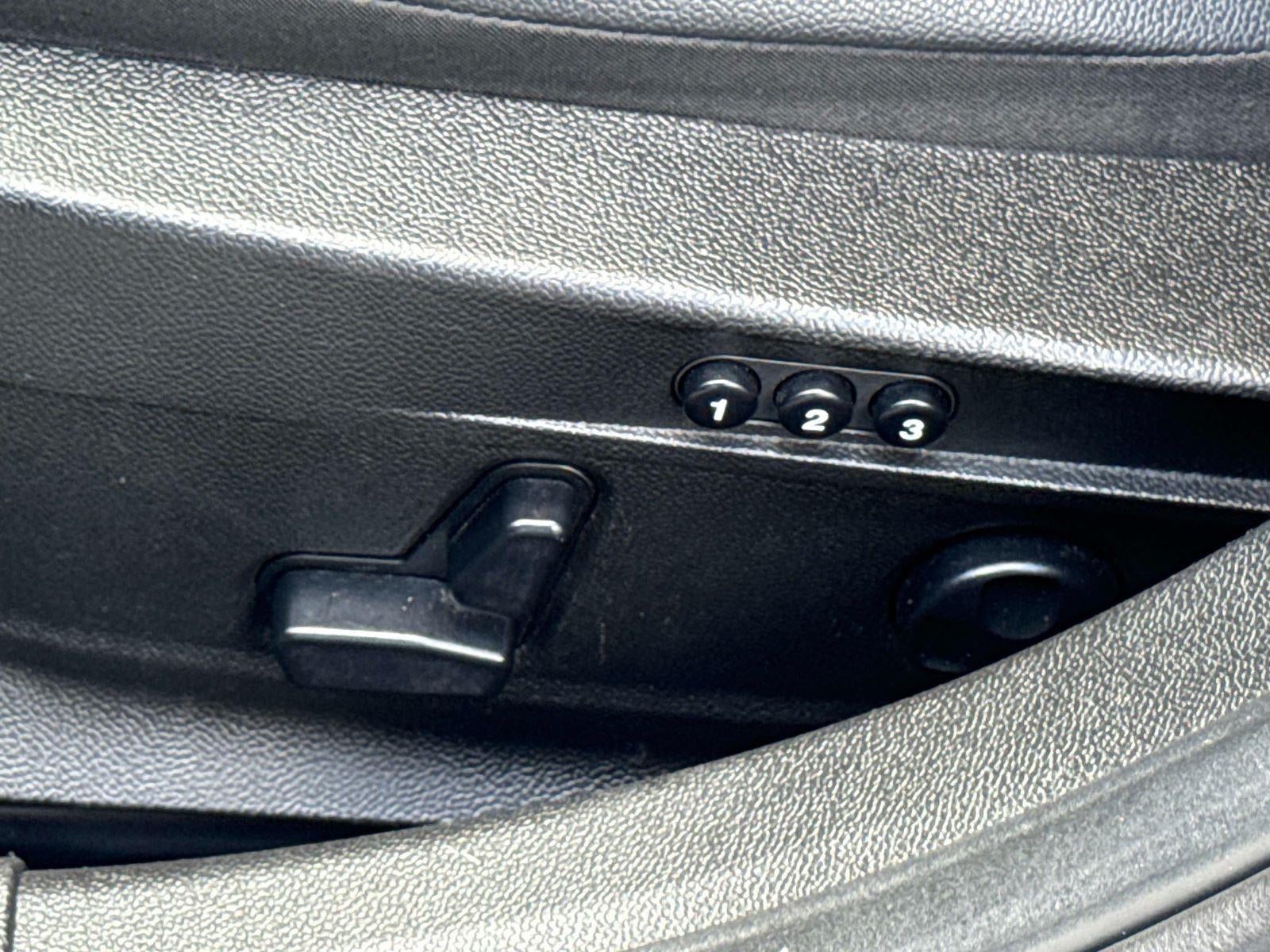 2017 Alfa Romeo Giulia Base