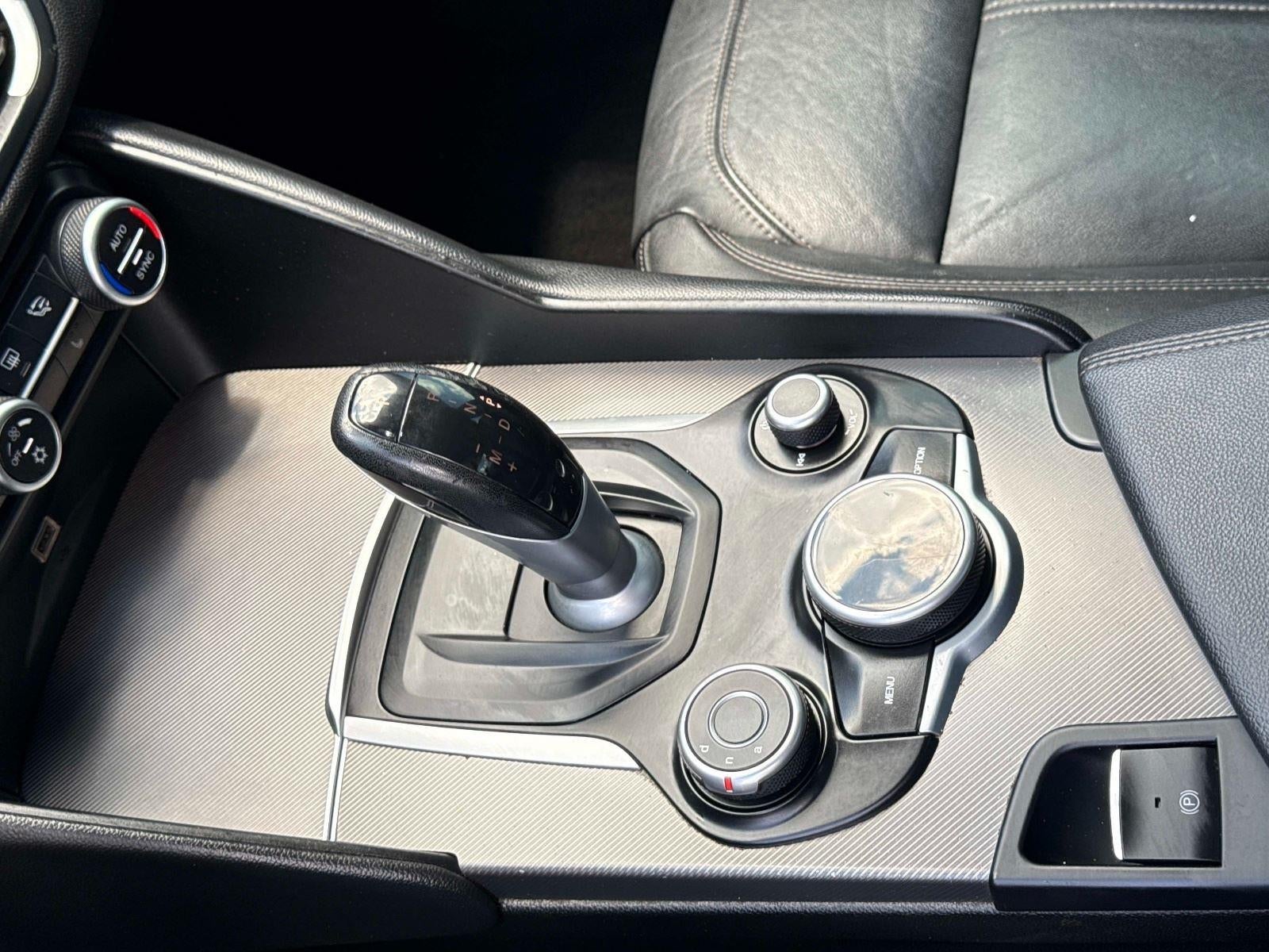 2017 Alfa Romeo Giulia Base