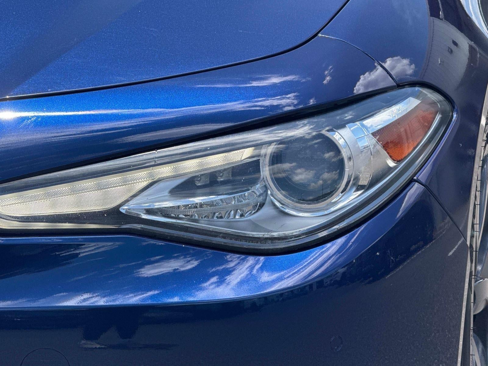 2017 Alfa Romeo Giulia Base